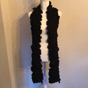 Black Scrunchy knit scarf Size OS